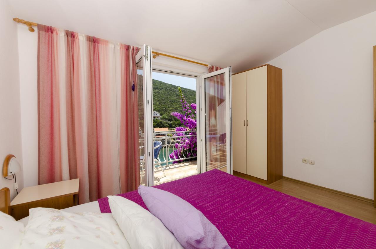 Apartments Dinko Gdinj Zewnętrze zdjęcie