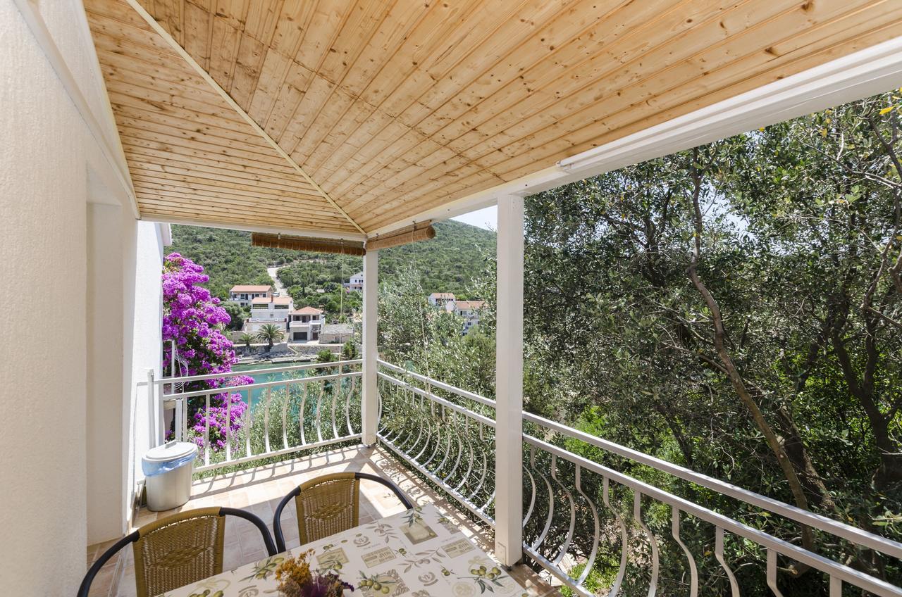 Apartments Dinko Gdinj Zewnętrze zdjęcie